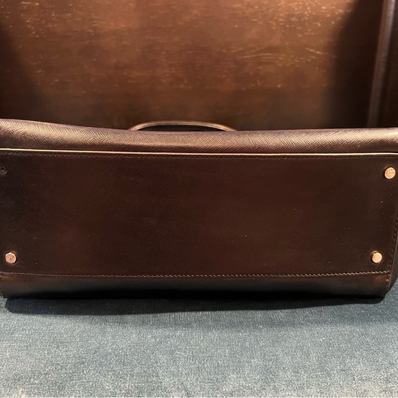 Large black leather Kate Spade tote - Picture 7 of 7